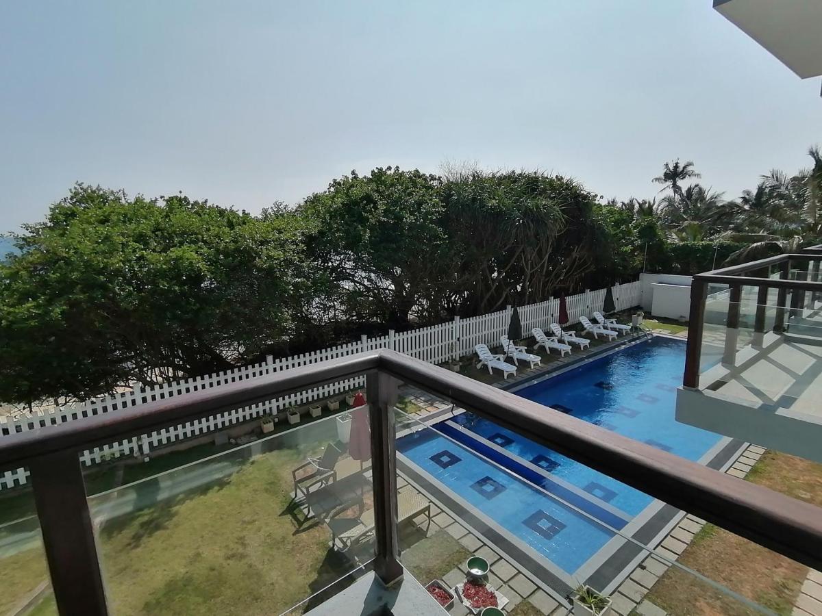 Ara Beach Resort Mirissa Exterior foto