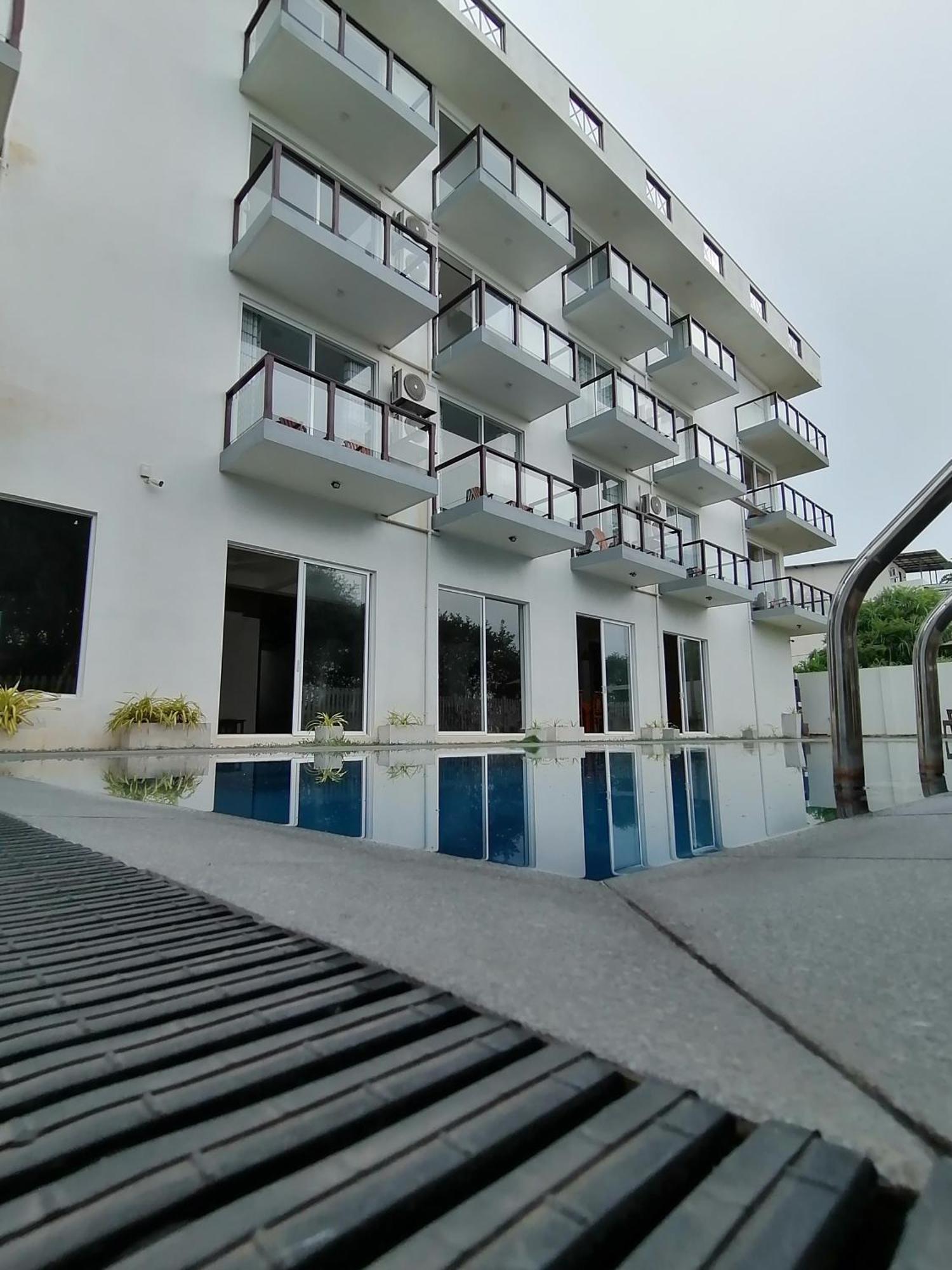Ara Beach Resort Mirissa Exterior foto